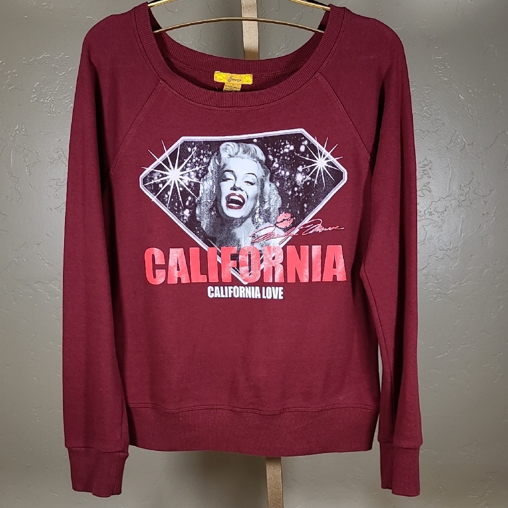 Finesse Marilyn Monroe California Love Burgundy Sweatshirt Large